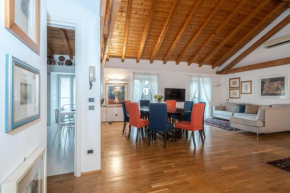 A Casa Nuccia Mansarda by Holiday Solutions